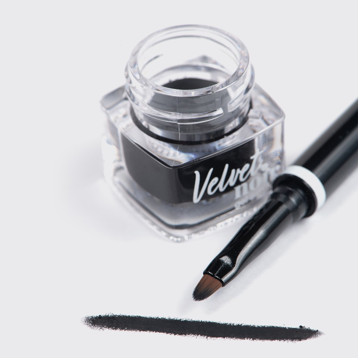 Velvet Noir от магазина Vivienne Sabo